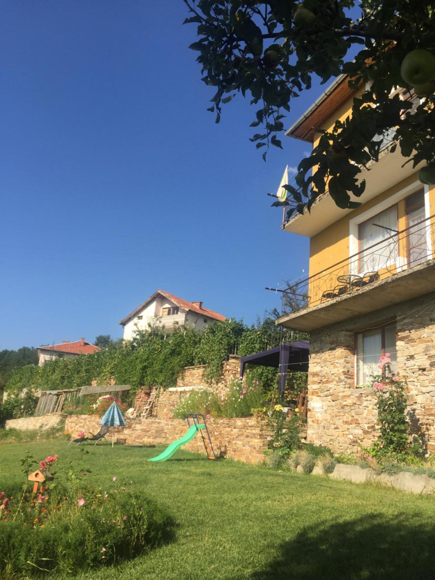 Guest House Agush Kribul Exterior photo